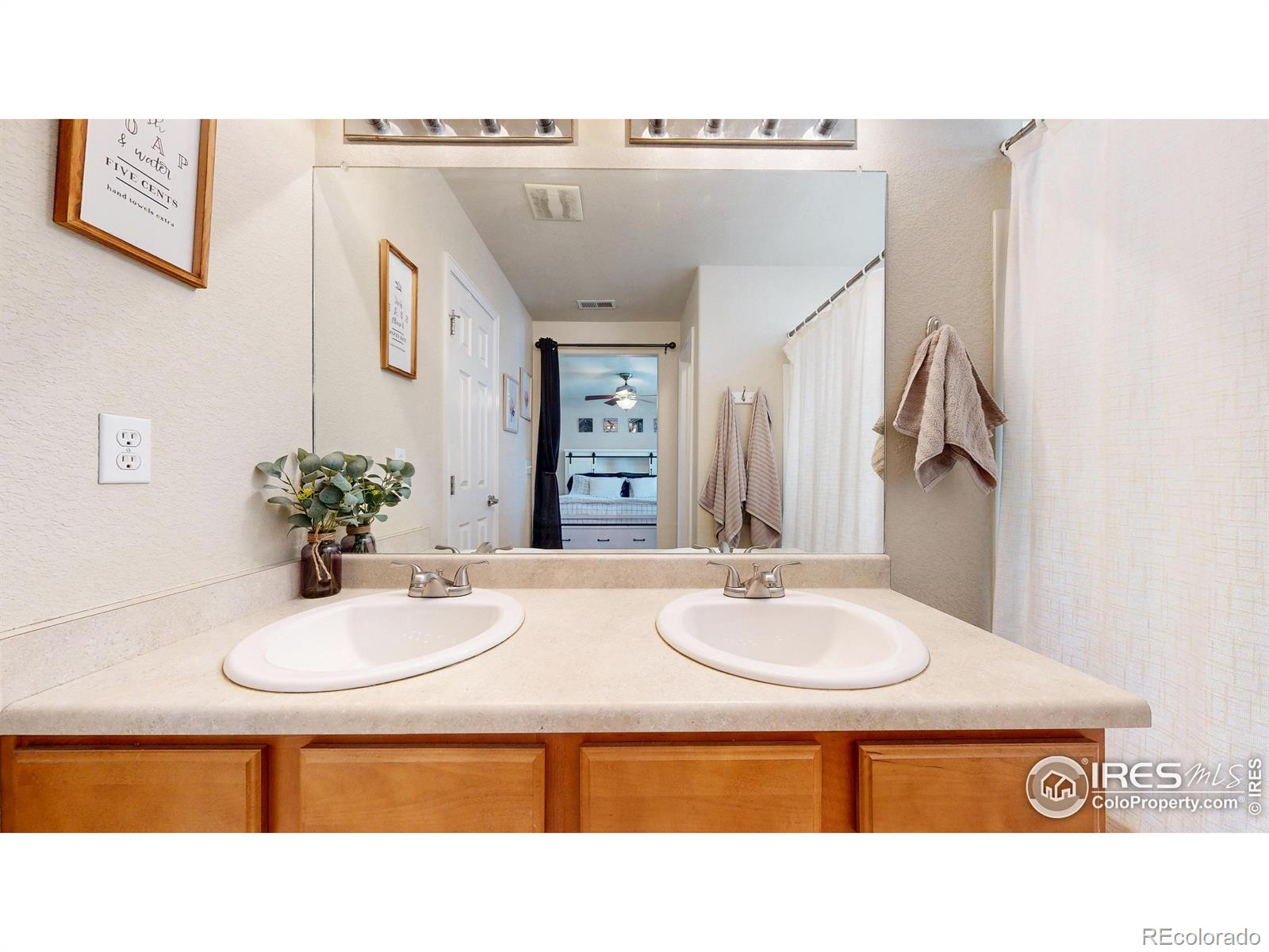 MLS Image #16 for 12951  syracuse street,thornton, Colorado