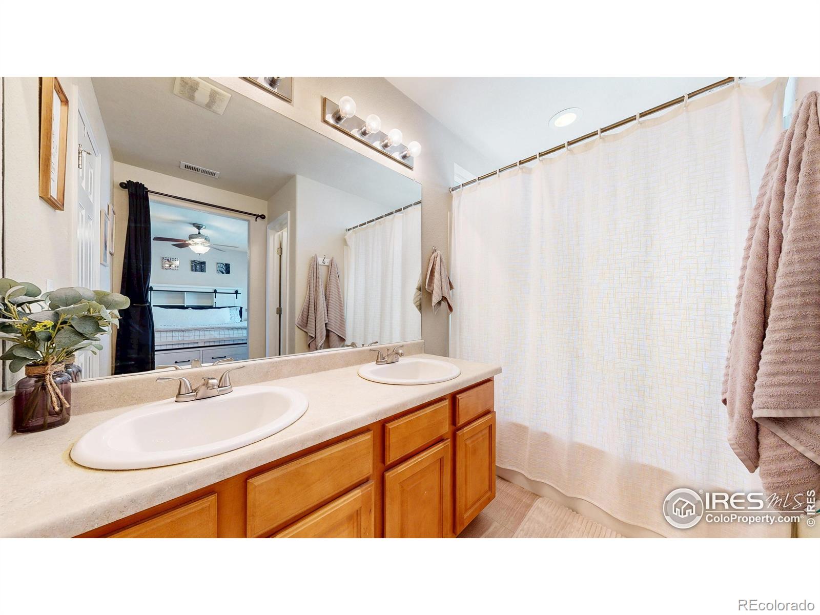 MLS Image #17 for 12951  syracuse street,thornton, Colorado