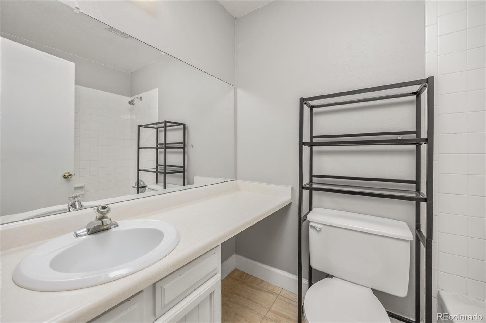 MLS Image #14 for 8782  carr loop,arvada, Colorado