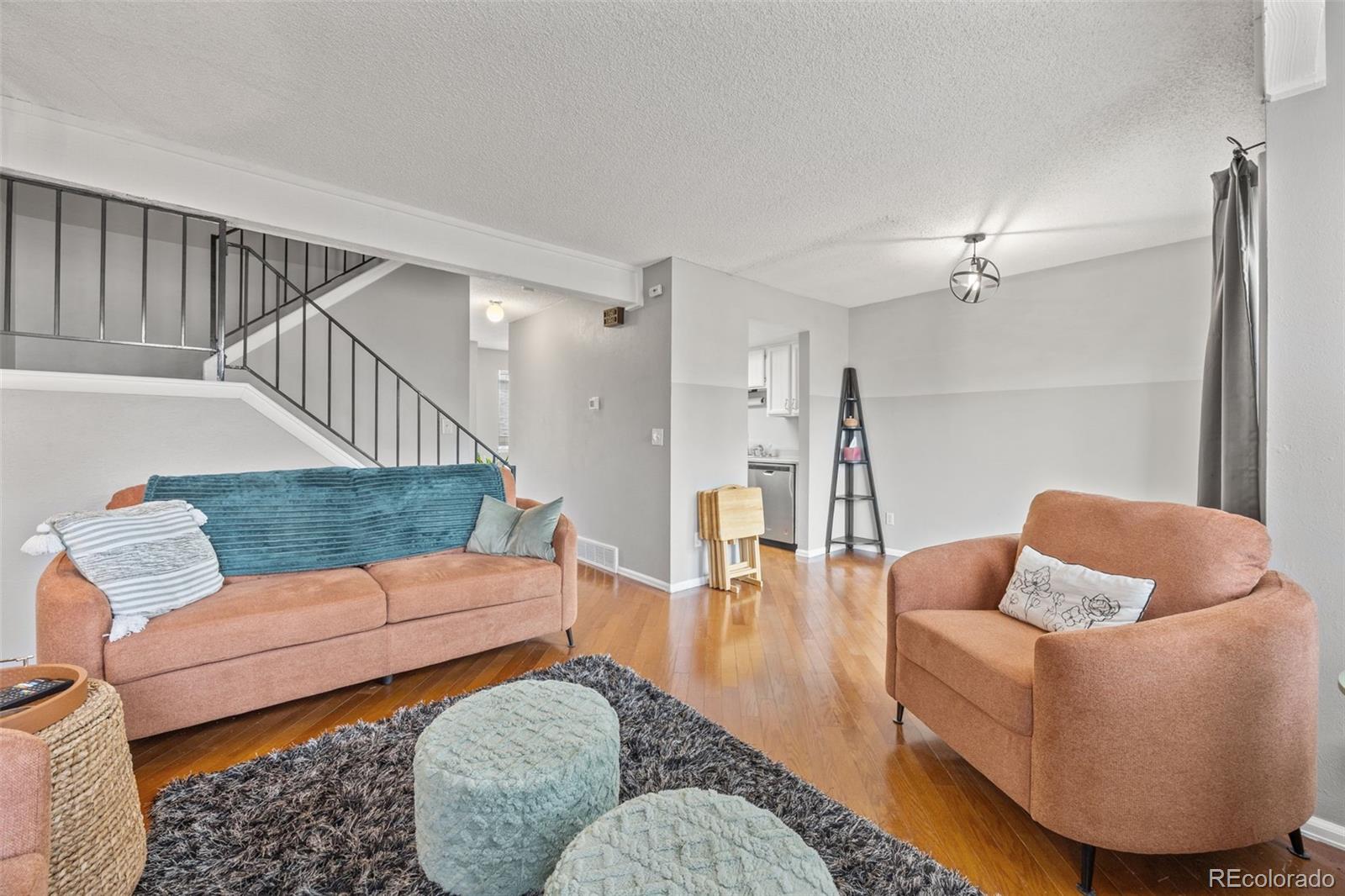 MLS Image #7 for 8782  carr loop,arvada, Colorado