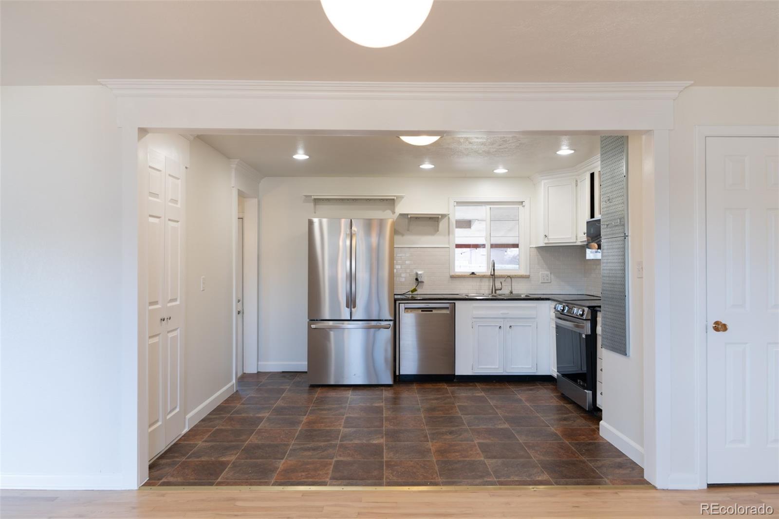 MLS Image #11 for 8268  loretta drive,denver, Colorado