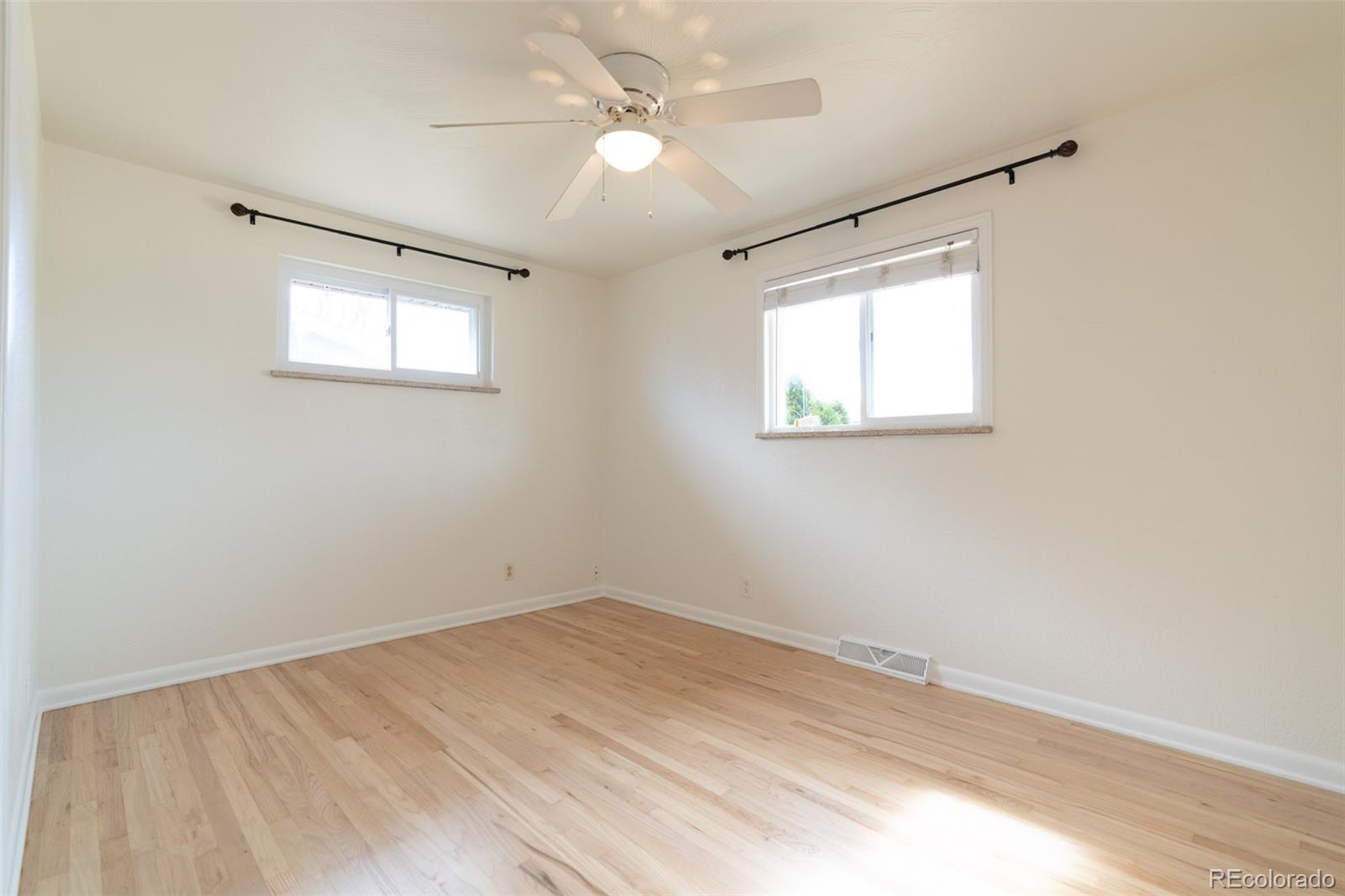 MLS Image #12 for 8268  loretta drive,denver, Colorado