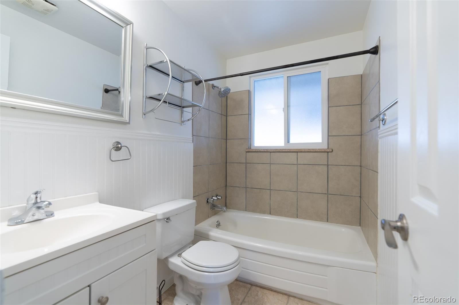 MLS Image #14 for 8268  loretta drive,denver, Colorado