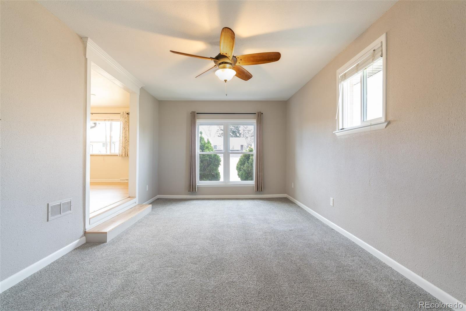 MLS Image #9 for 8268  loretta drive,denver, Colorado