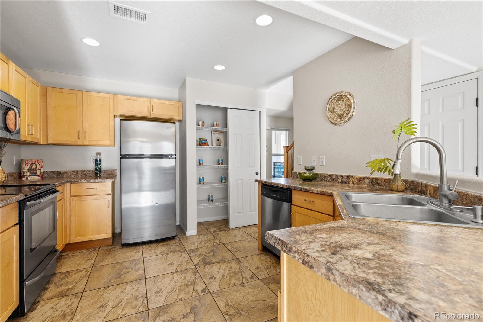 MLS Image #8 for 18769 e 58th avenue e,denver, Colorado