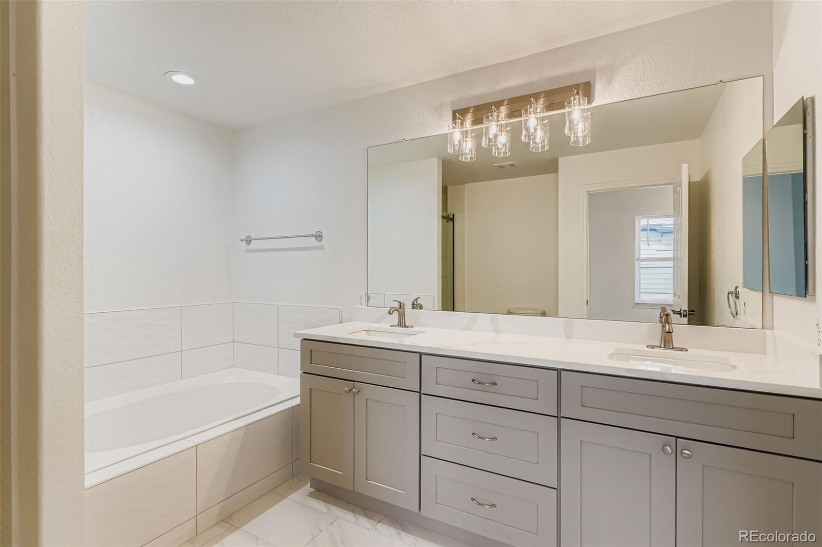 MLS Image #16 for 8376 s garland way,littleton, Colorado