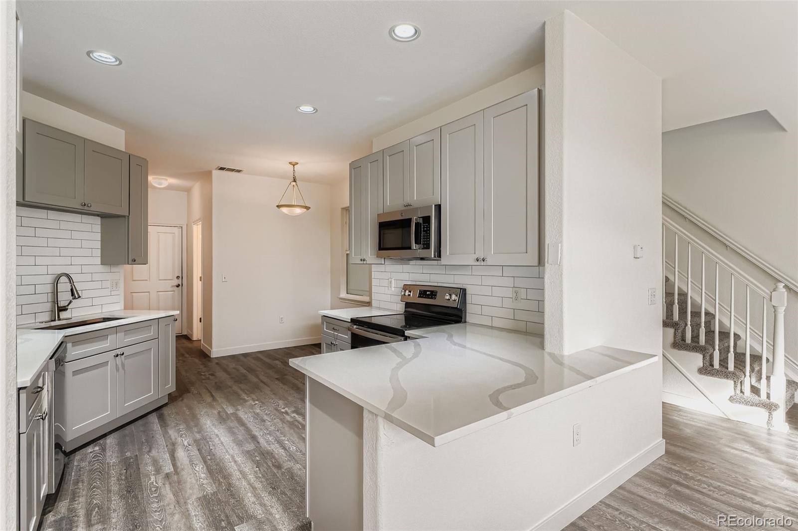 MLS Image #7 for 8376 s garland way,littleton, Colorado