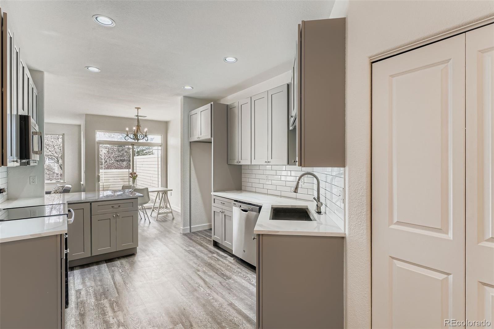 MLS Image #8 for 8376 s garland way,littleton, Colorado
