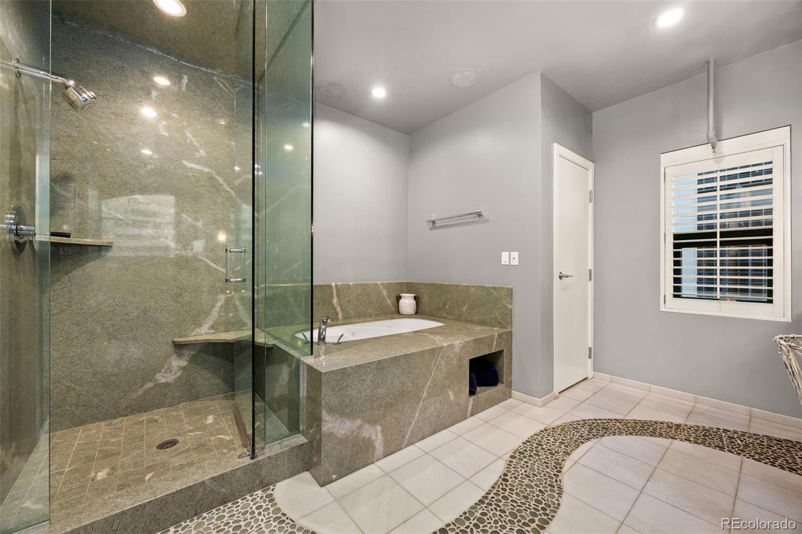 MLS Image #18 for 1800  lawrence street 505,denver, Colorado