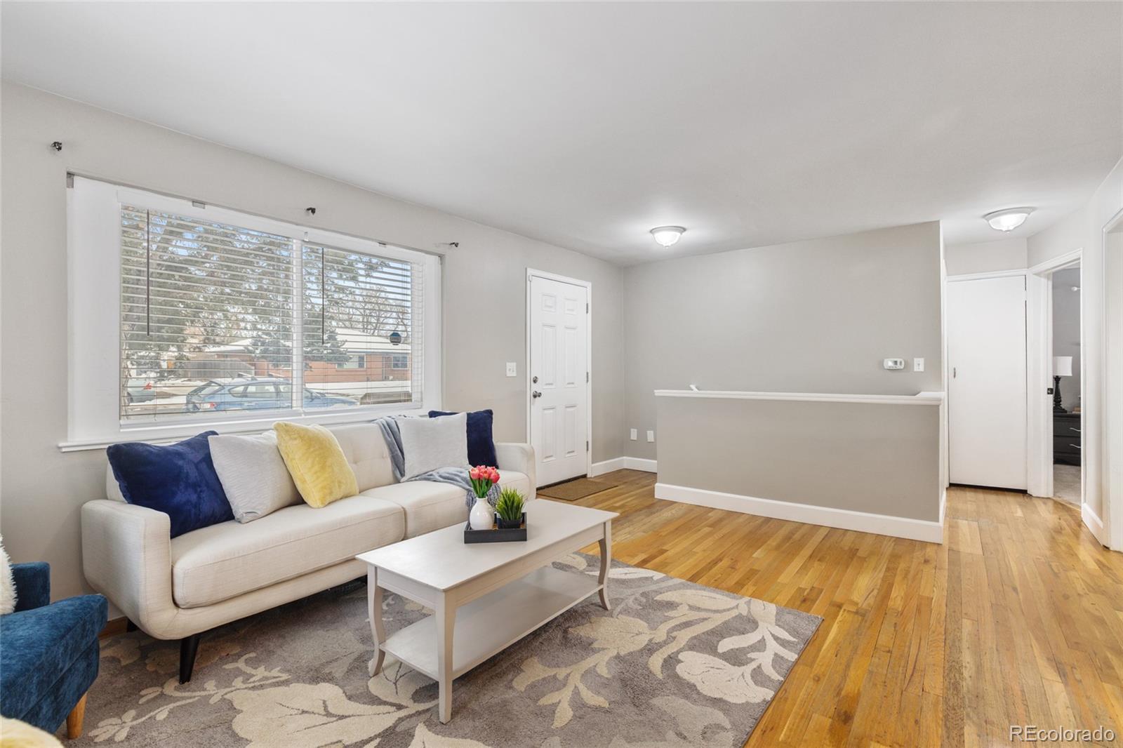 MLS Image #12 for 2217 s cherry street,denver, Colorado