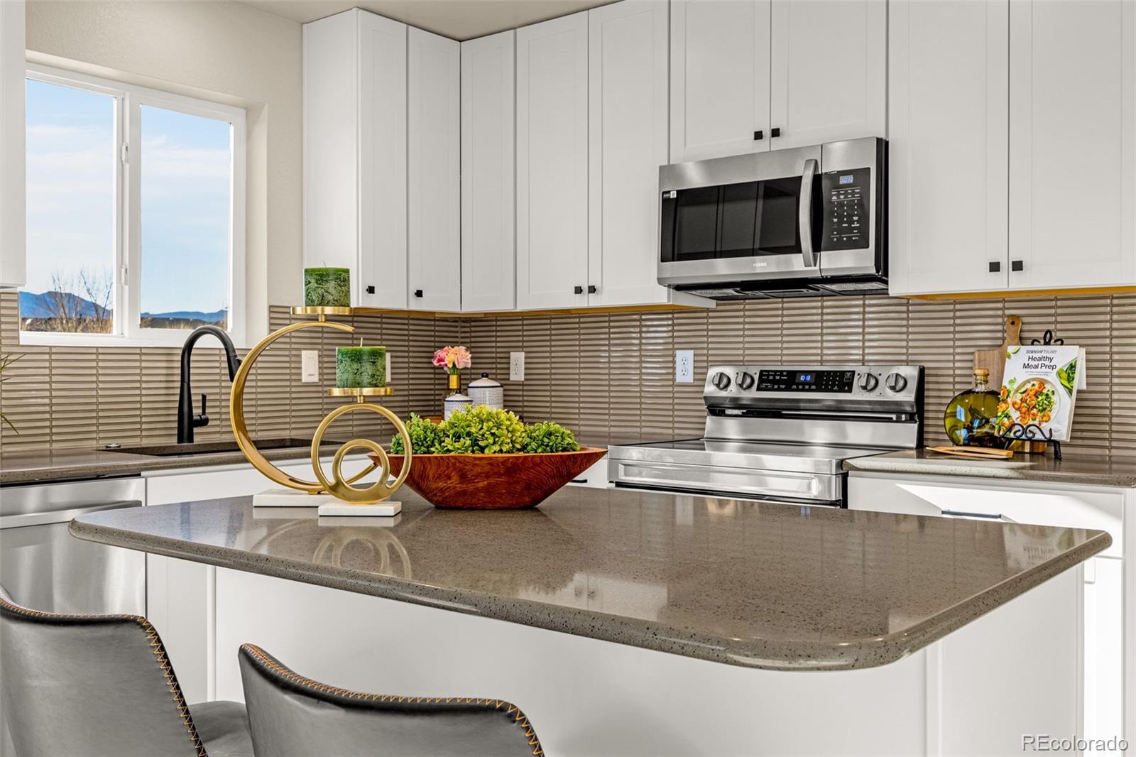 MLS Image #14 for 701  littlebear  ,colorado springs, Colorado