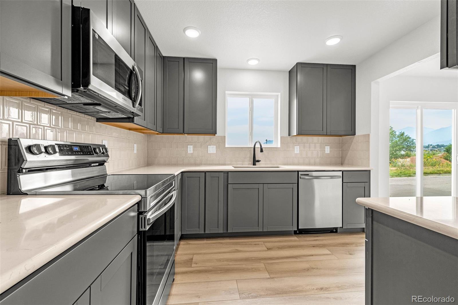 MLS Image #5 for 751  littlebear grove ,colorado springs, Colorado