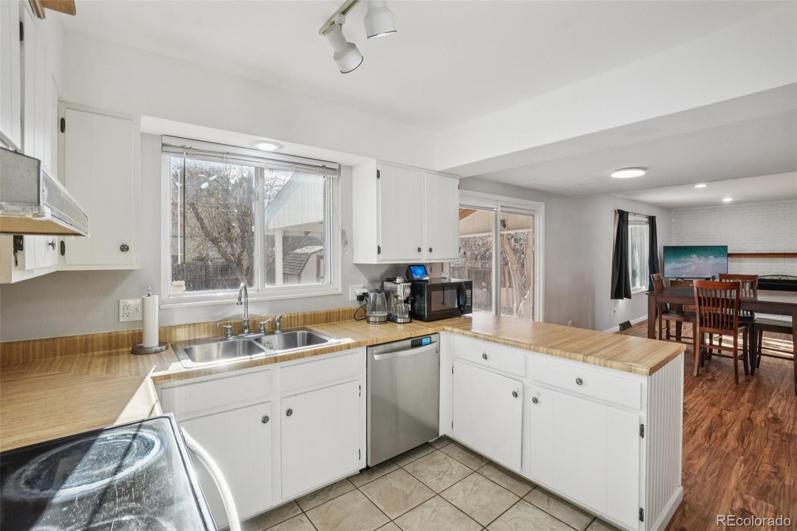 MLS Image #13 for 16646 e rice circle,aurora, Colorado