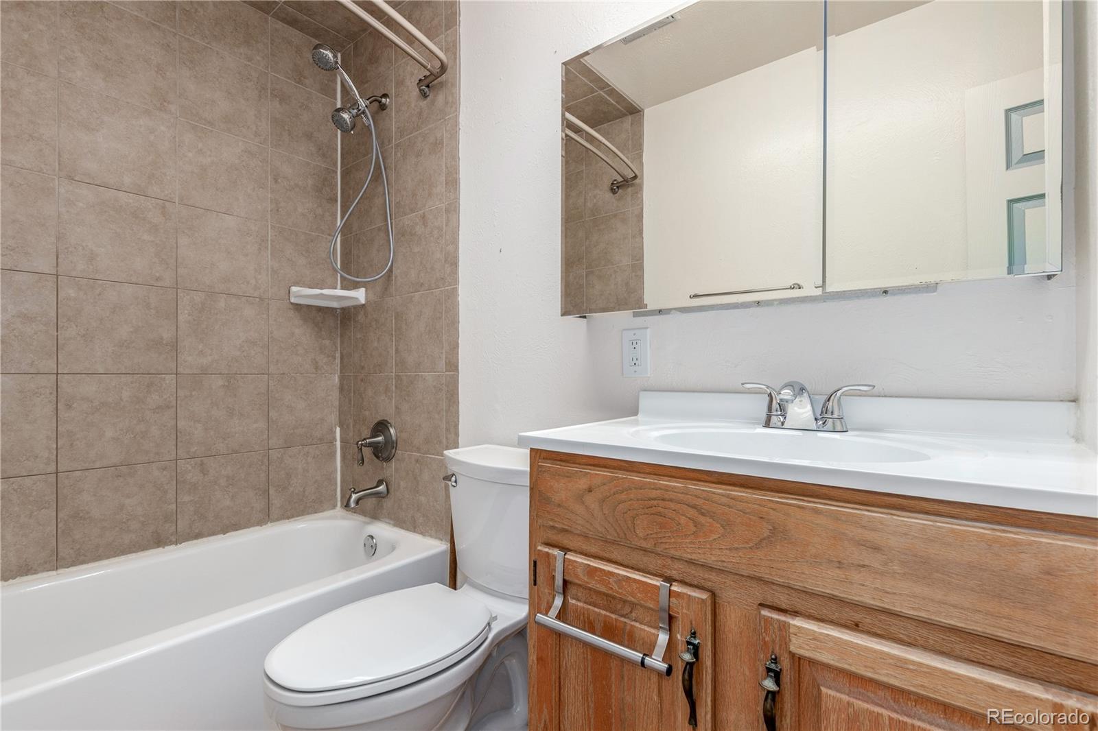 MLS Image #11 for 914  arrawanna street,colorado springs, Colorado