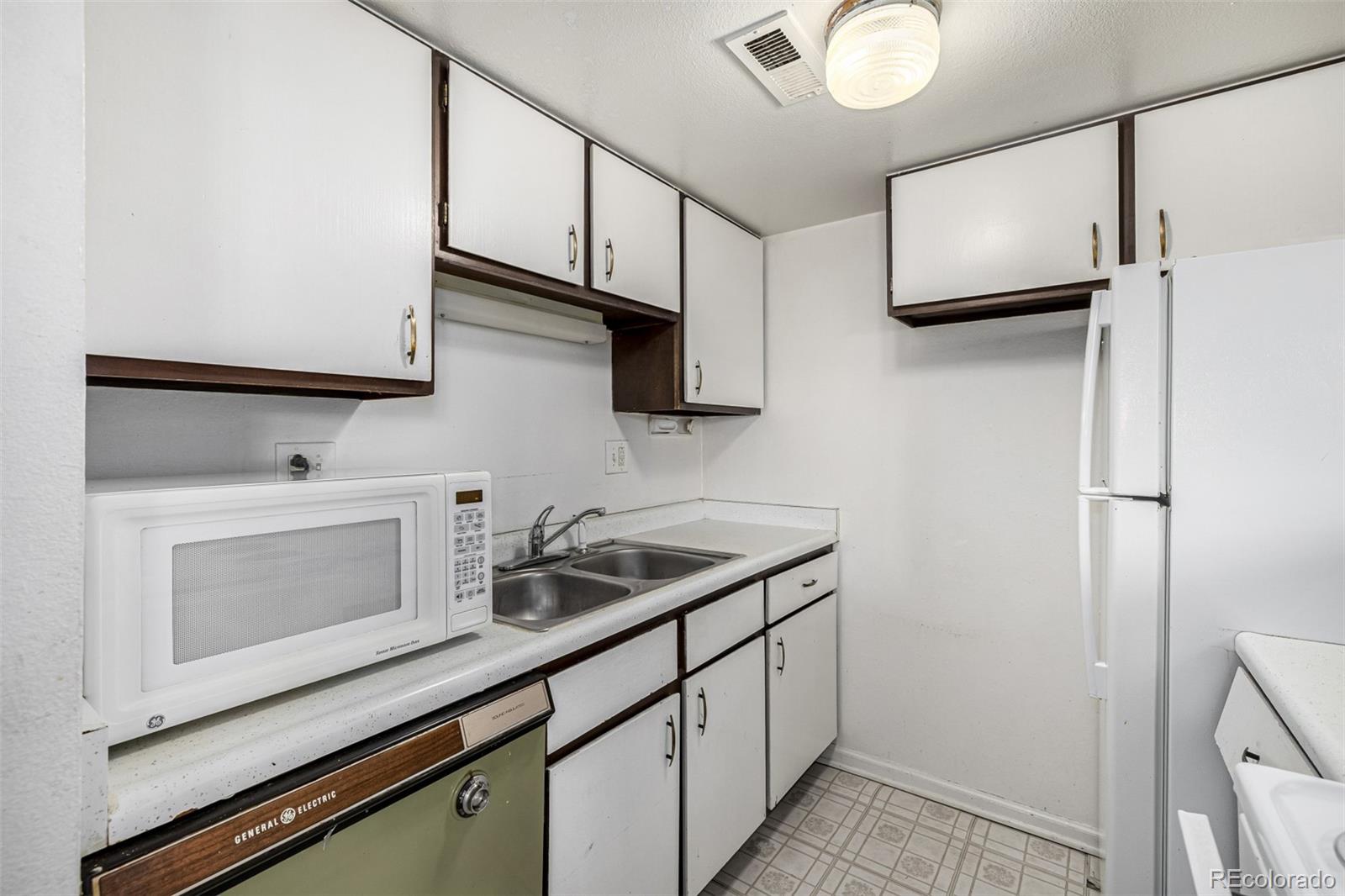 MLS Image #10 for 9100 e girard avenue 3,denver, Colorado