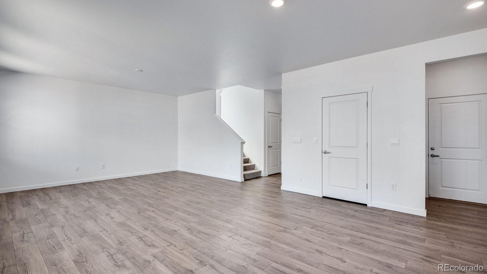 MLS Image #11 for 812 n deer park street,watkins, Colorado