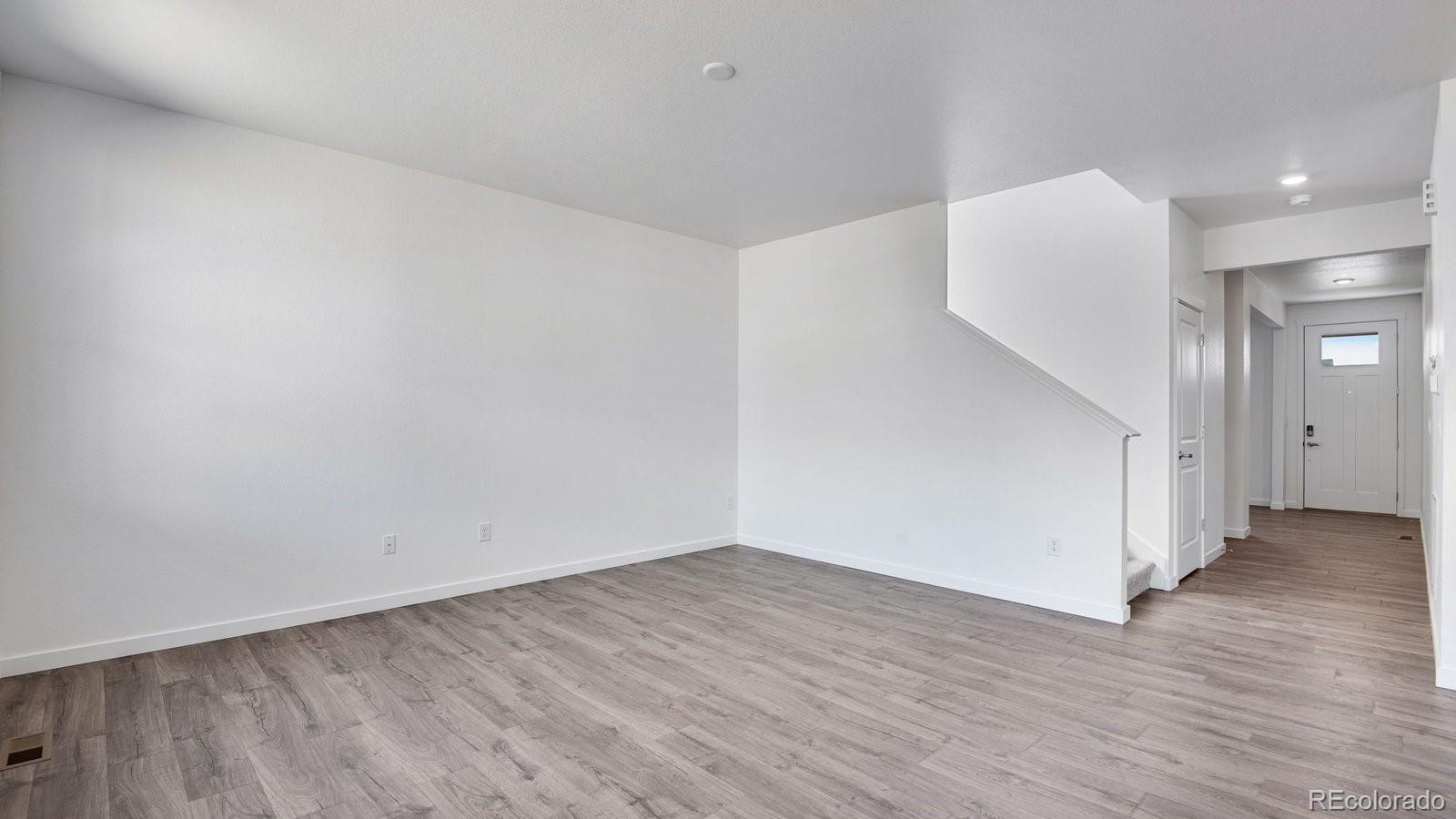 MLS Image #4 for 812 n deer park street,watkins, Colorado