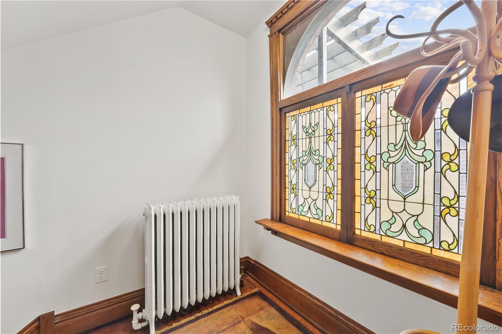 MLS Image #10 for 939 n pearl street c,denver, Colorado