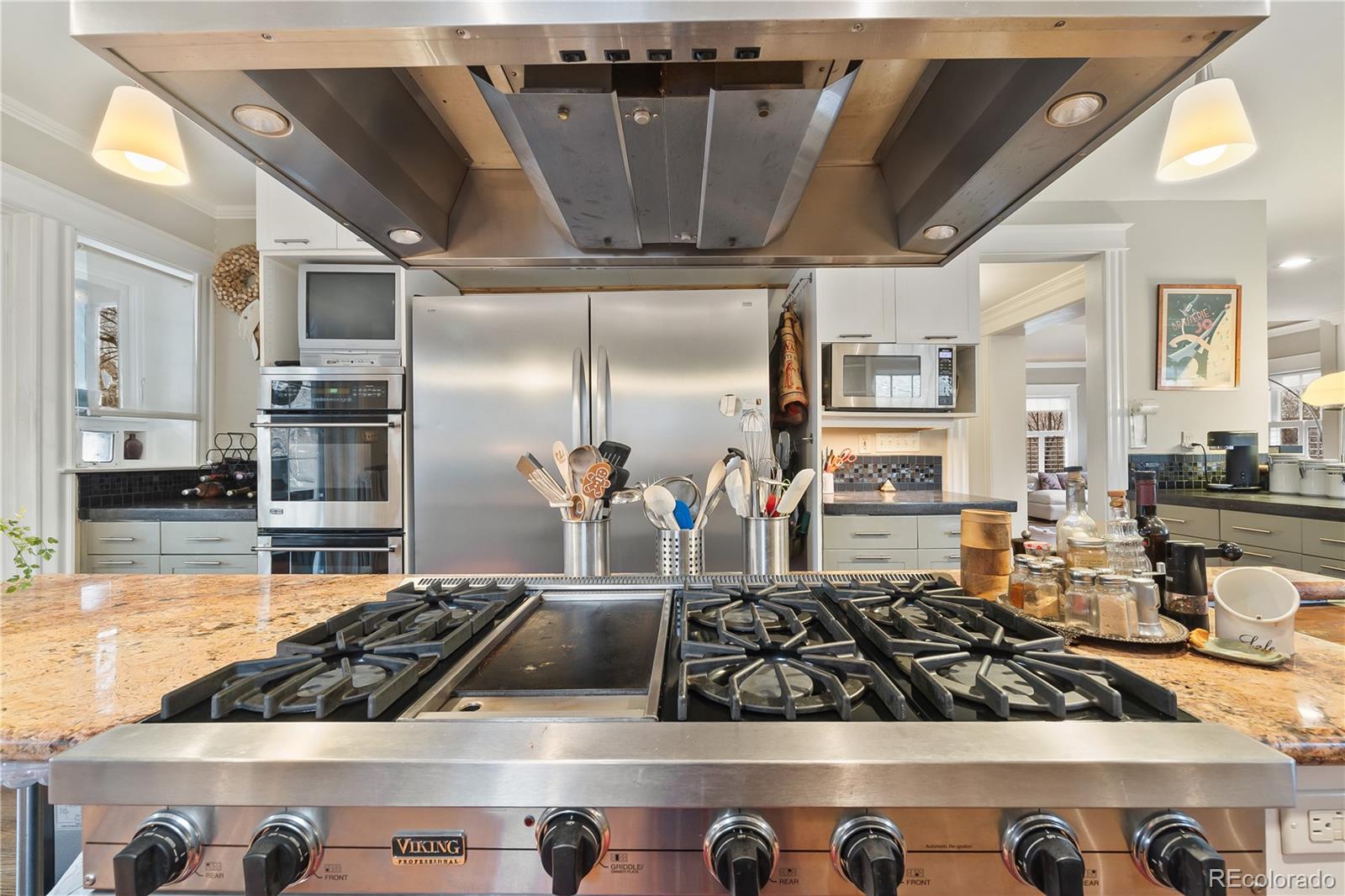MLS Image #20 for 939 n pearl street c,denver, Colorado
