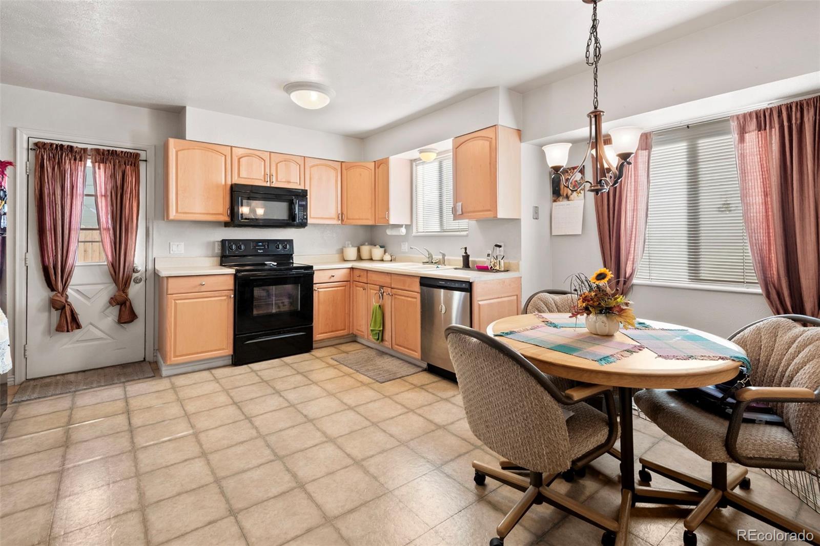 MLS Image #6 for 16059 e radcliff place a,aurora, Colorado