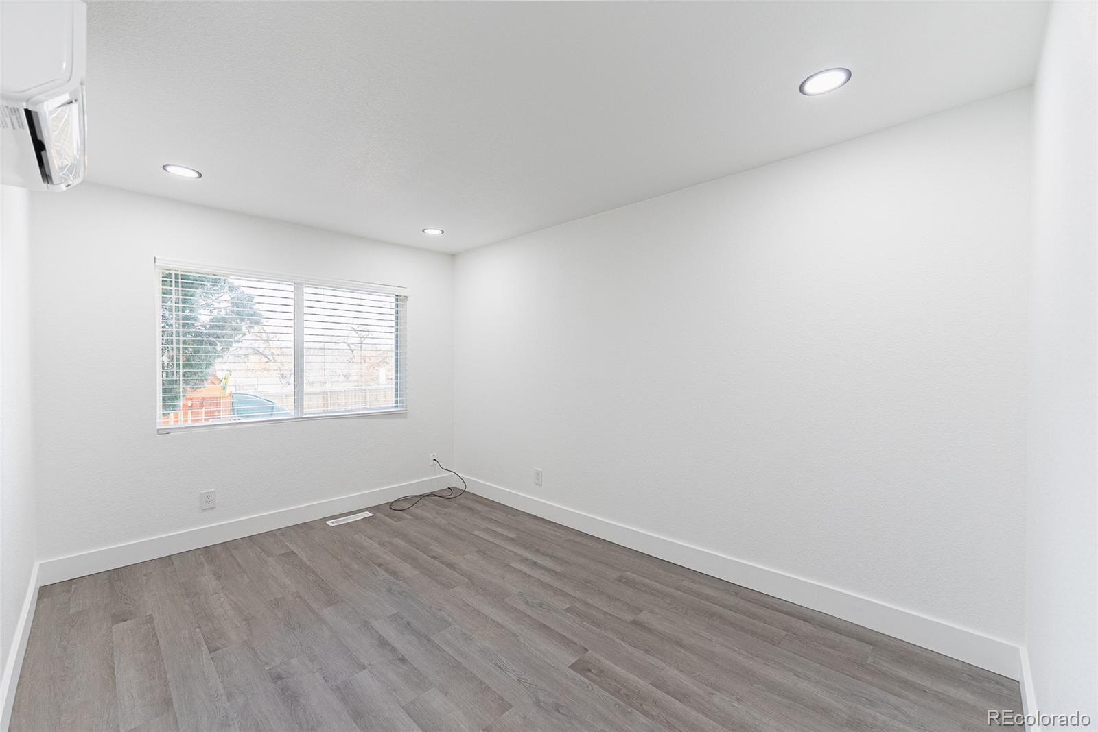 MLS Image #17 for 7302 e bates drive,denver, Colorado