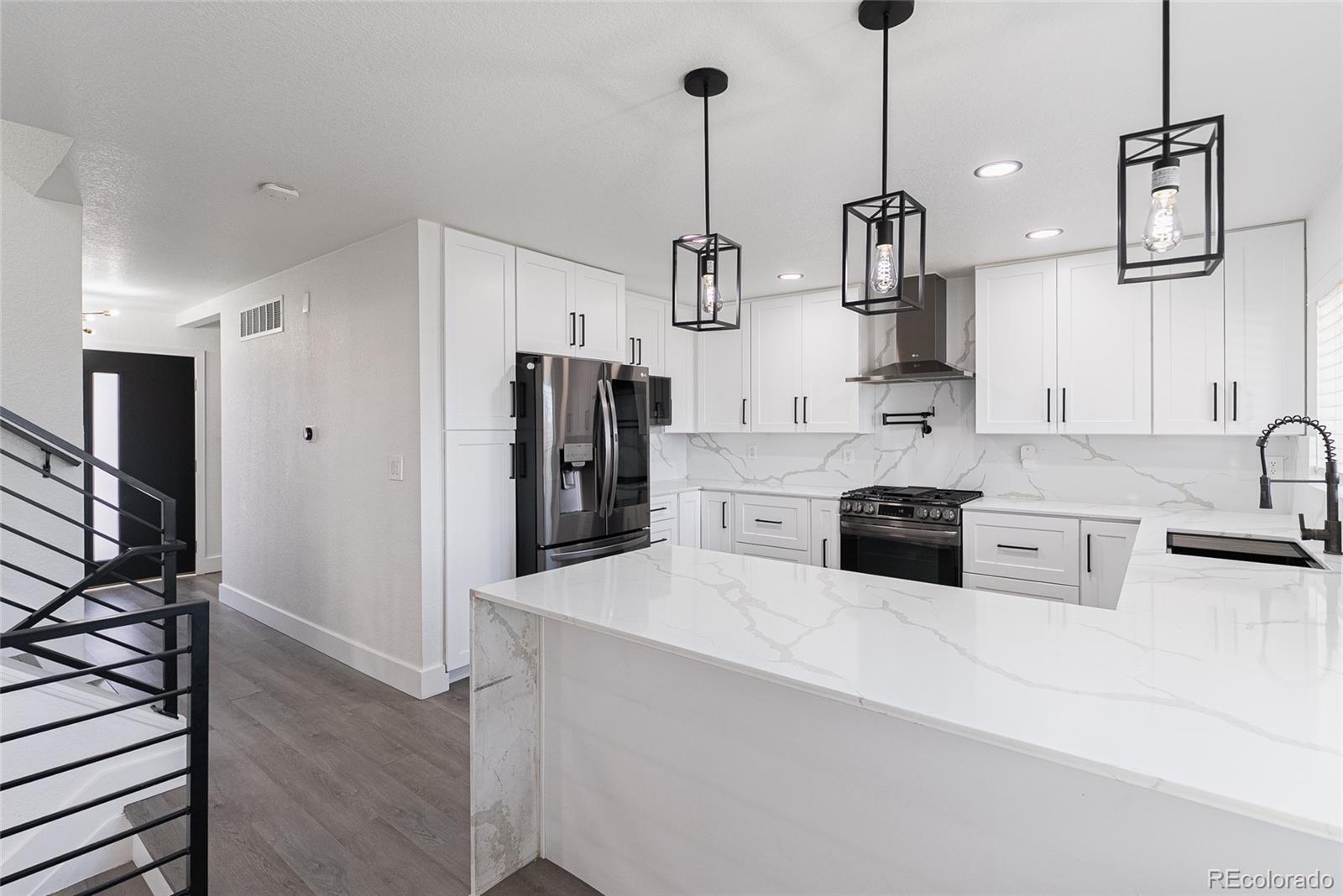 MLS Image #4 for 7302 e bates drive,denver, Colorado