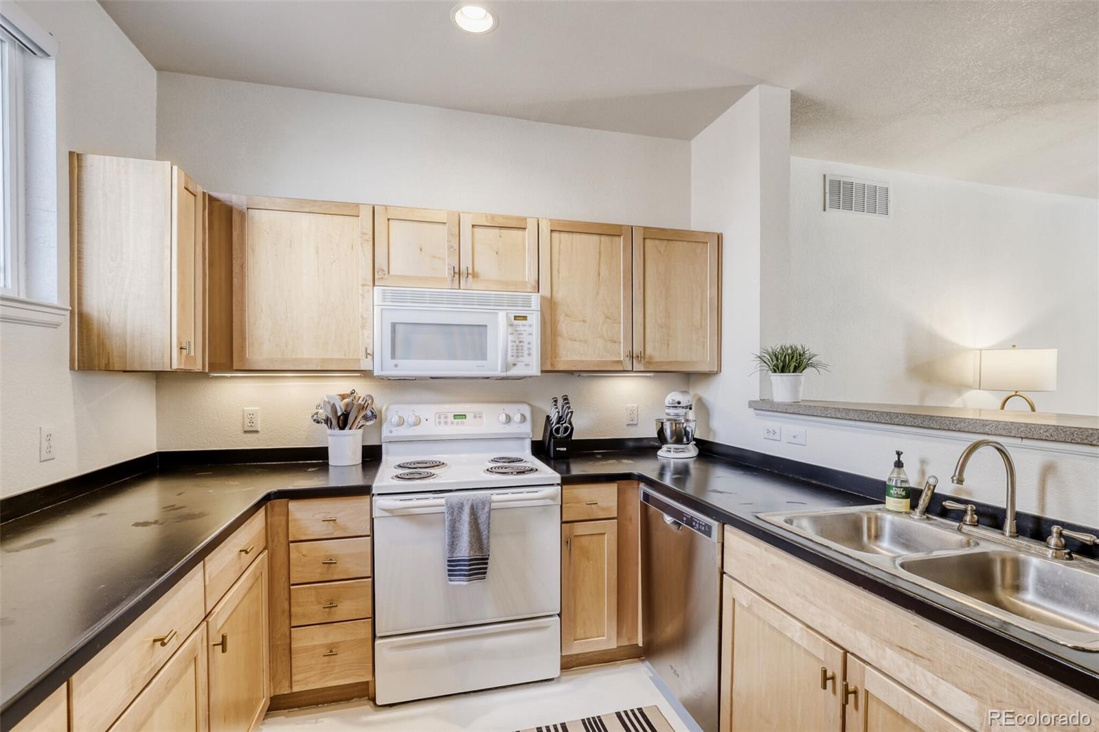 MLS Image #10 for 85  uinta way 702,denver, Colorado