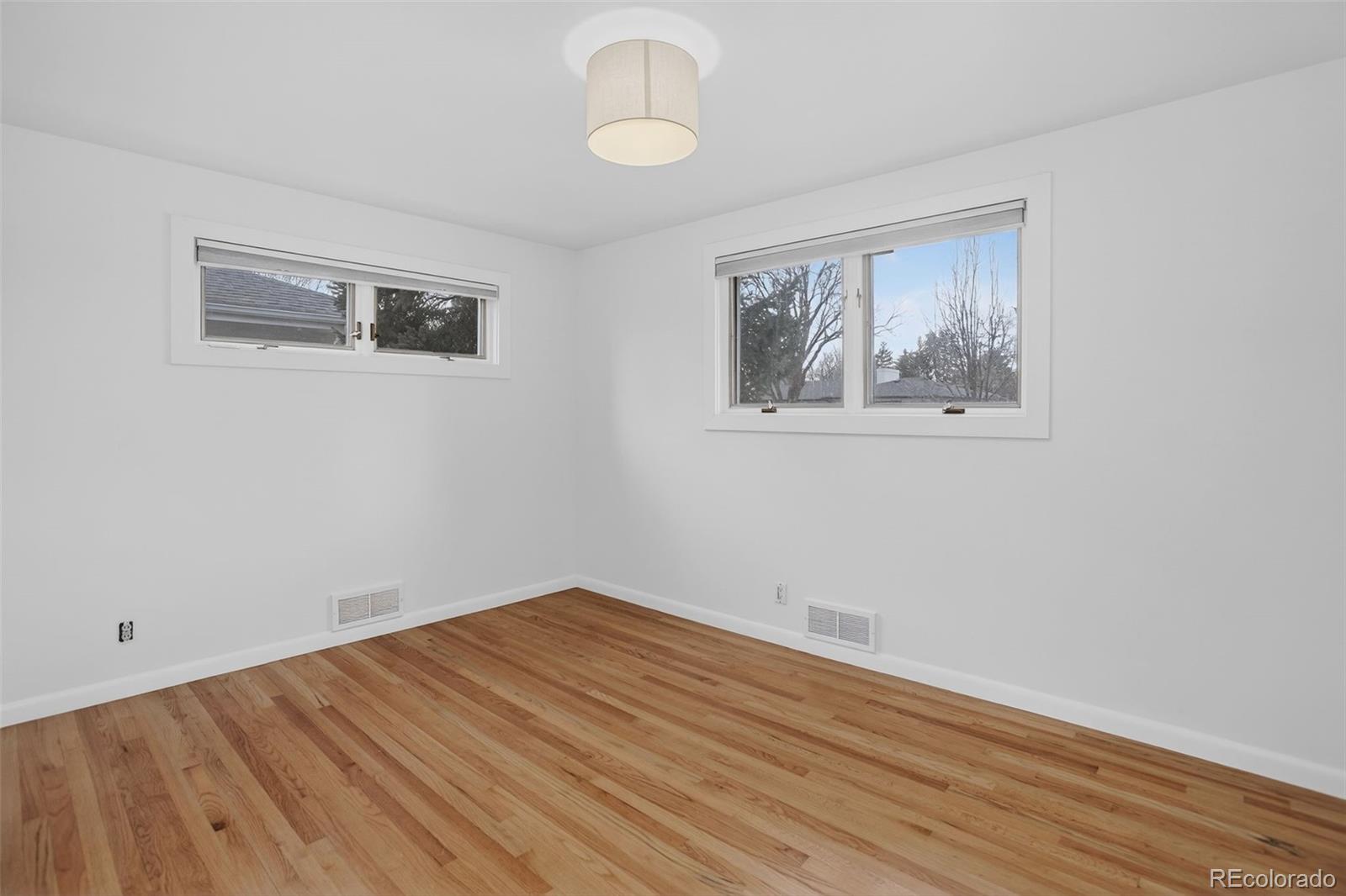 MLS Image #14 for 3000 s madison street,denver, Colorado