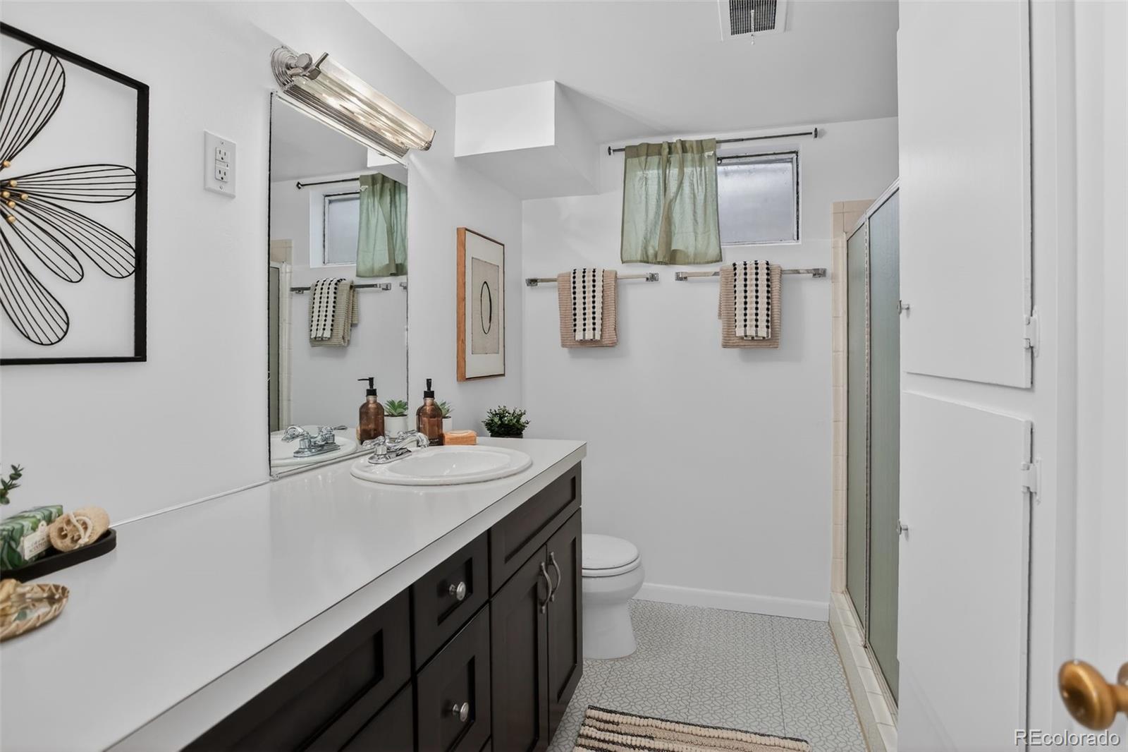 MLS Image #22 for 3000 s madison street,denver, Colorado