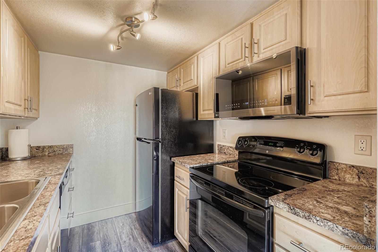 MLS Image #13 for 6009  yarrow street k,arvada, Colorado