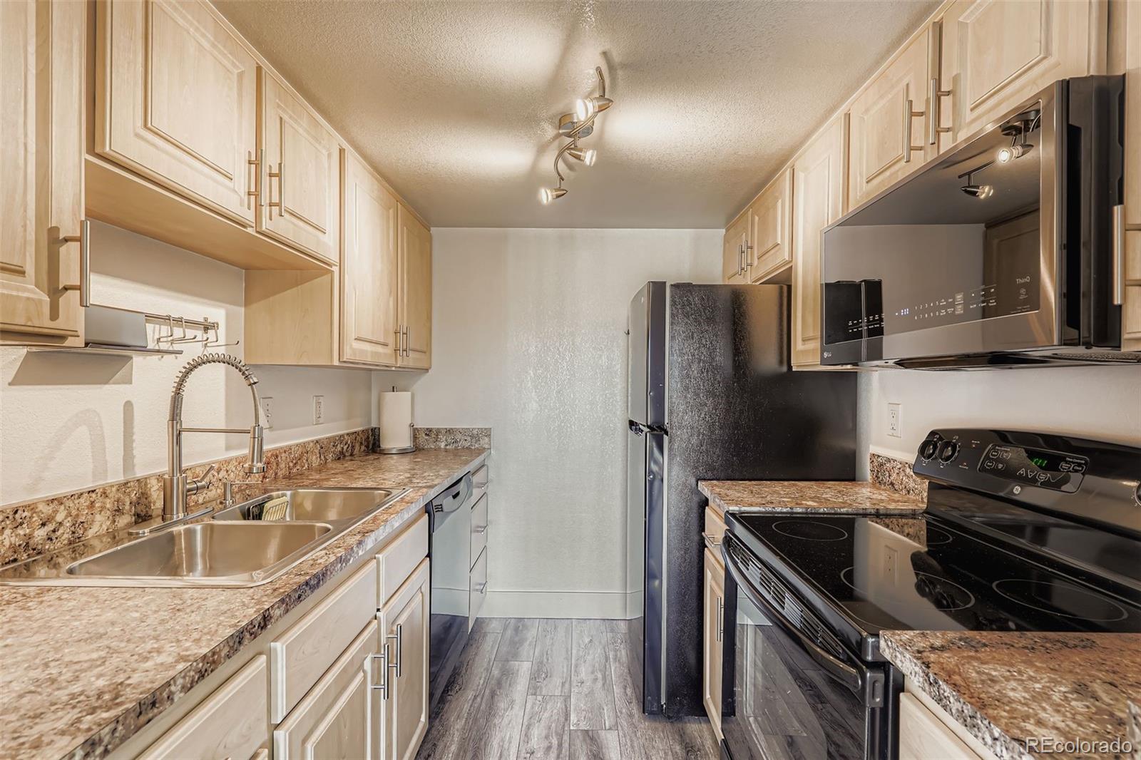 MLS Image #17 for 6009  yarrow street k,arvada, Colorado