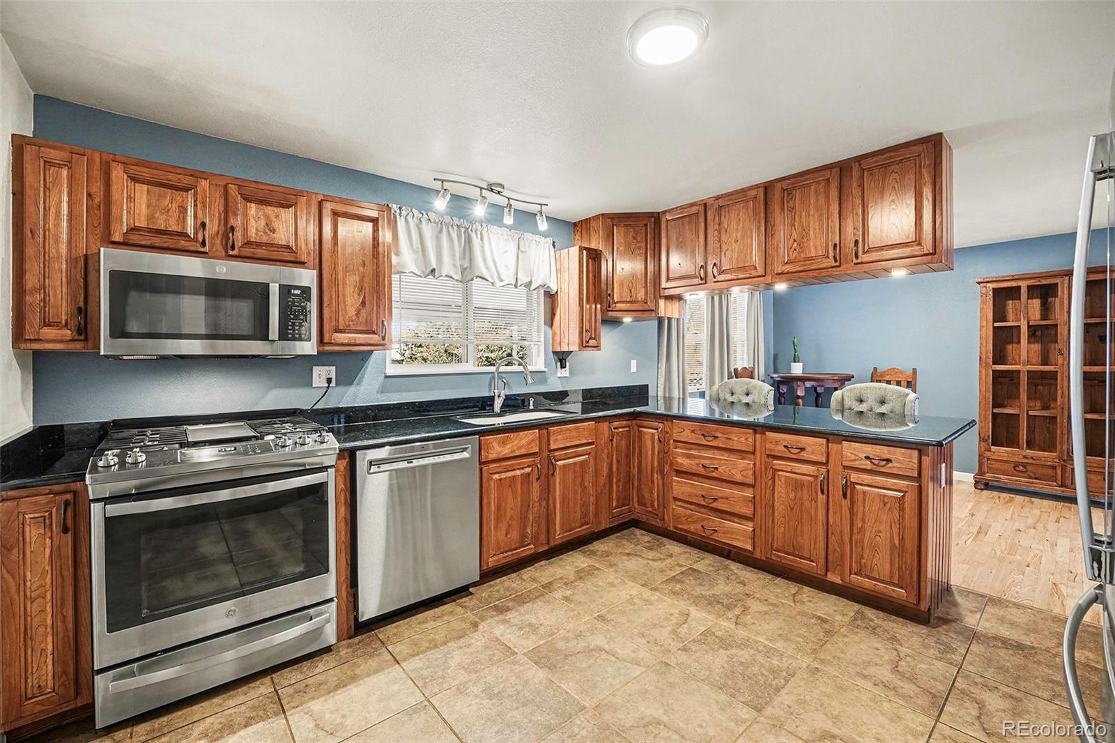 MLS Image #1 for 7001 s dexter street,centennial, Colorado