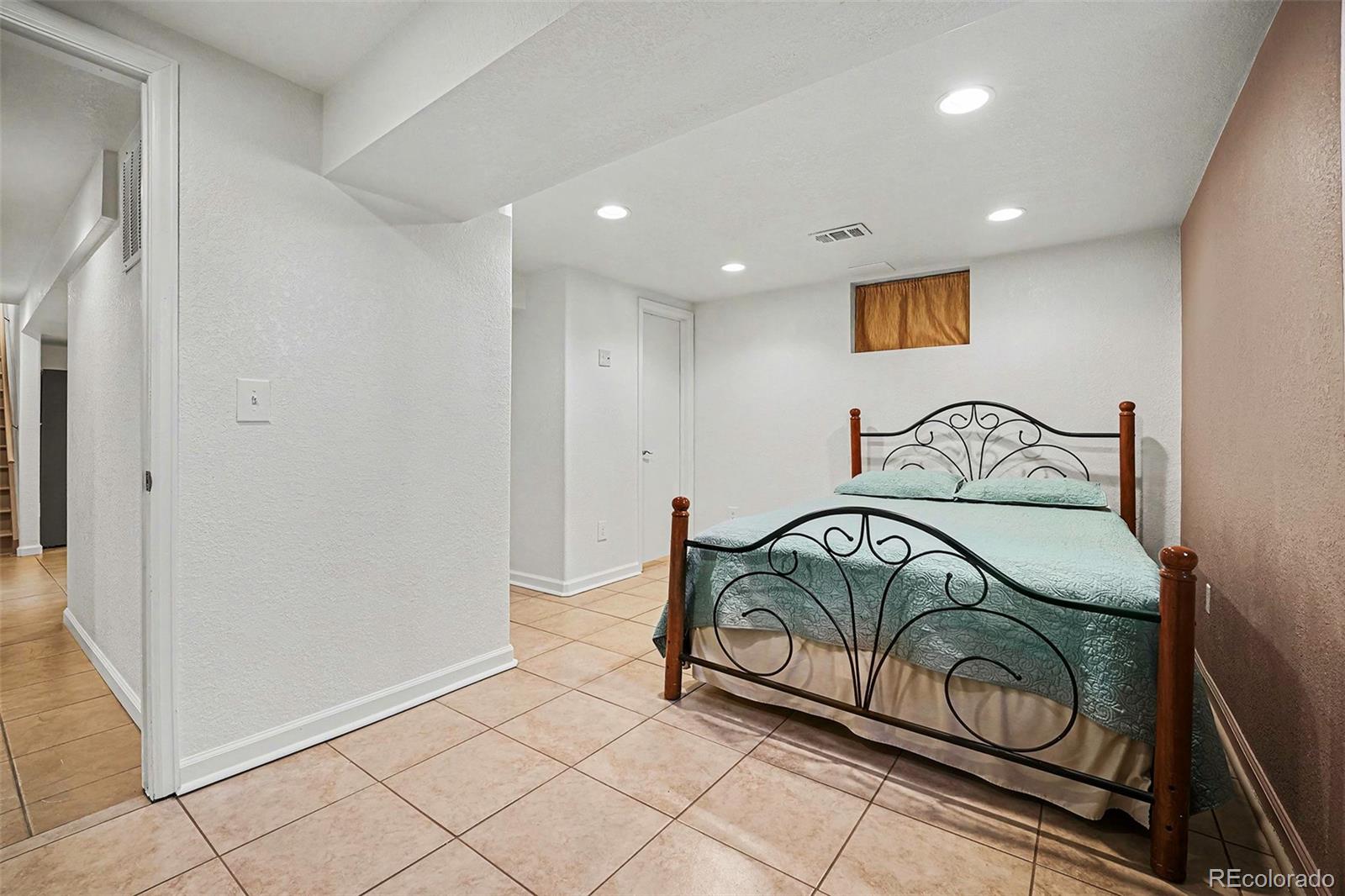 MLS Image #11 for 7001 s dexter street,centennial, Colorado