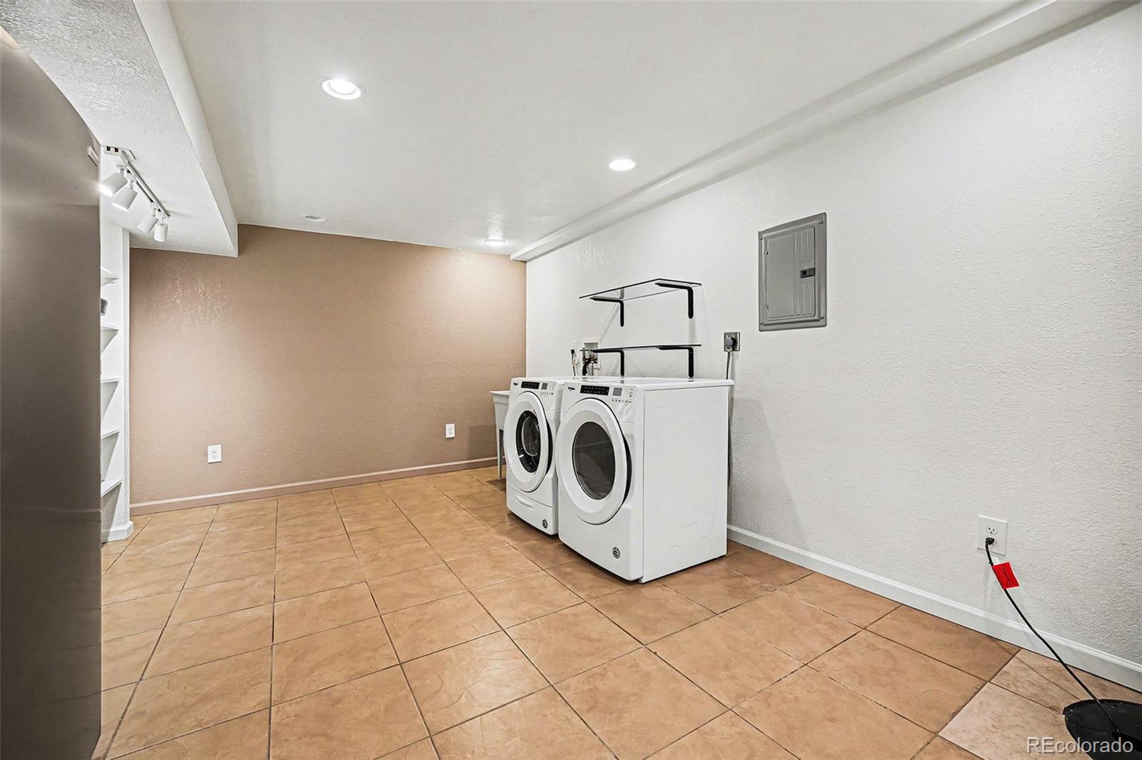MLS Image #14 for 7001 s dexter street,centennial, Colorado