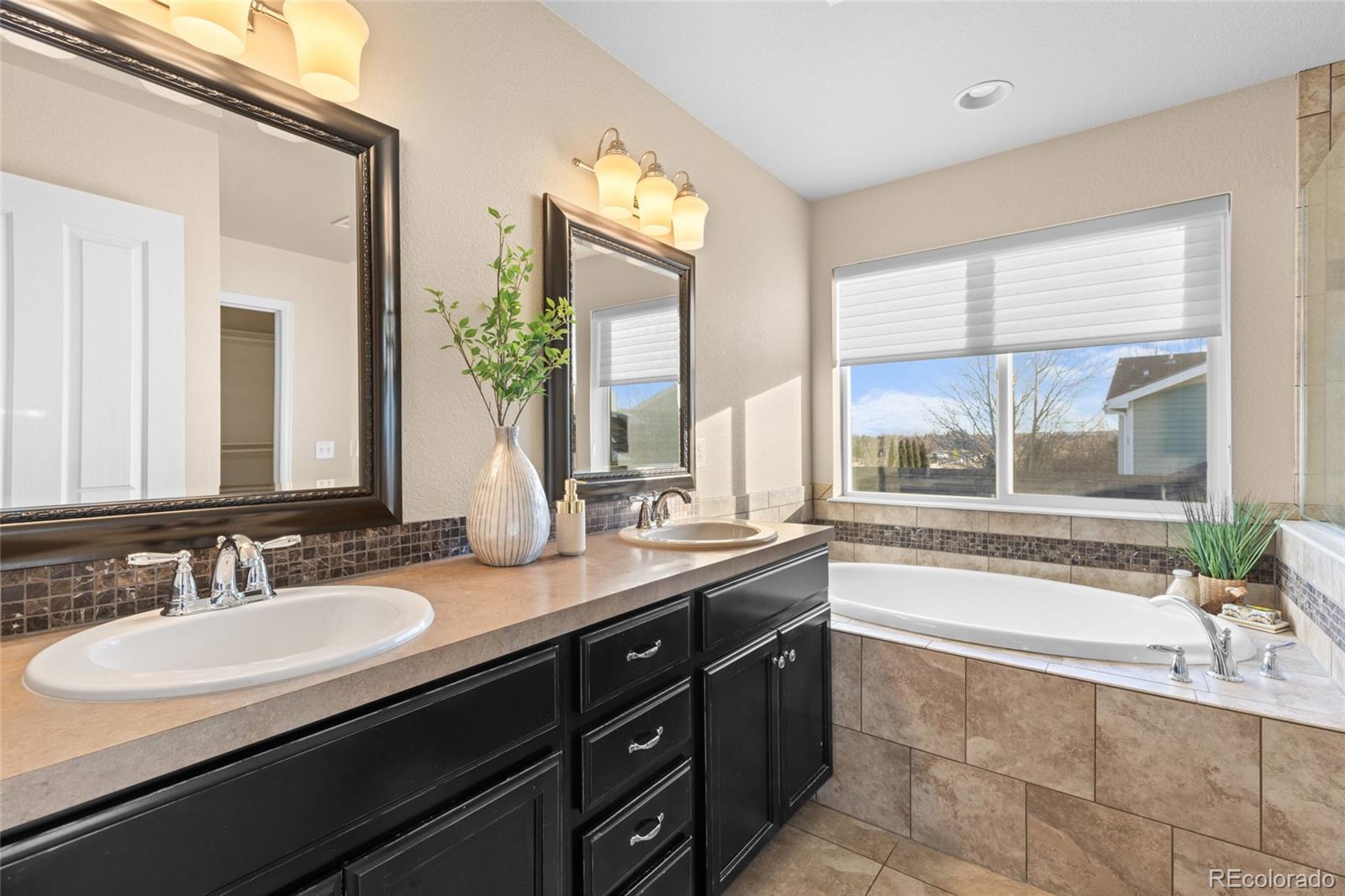 MLS Image #14 for 1107  crescent drive,windsor, Colorado