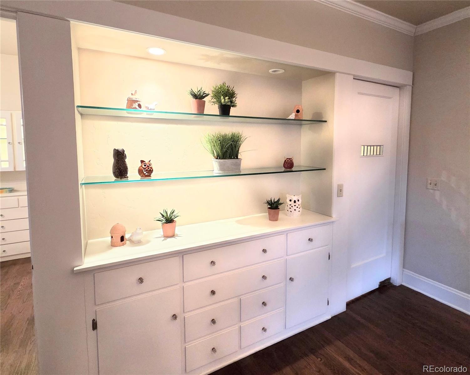 MLS Image #11 for 601  milwaukee street,denver, Colorado