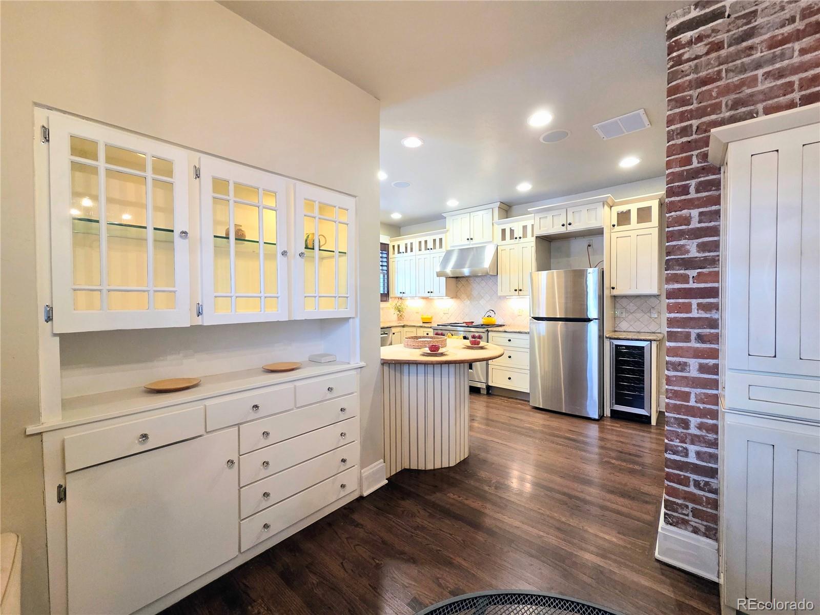 MLS Image #13 for 601  milwaukee street,denver, Colorado