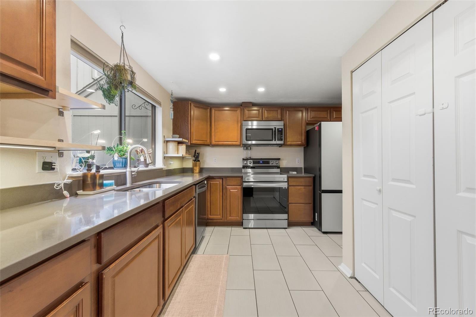 MLS Image #15 for 2447 s victor street,aurora, Colorado