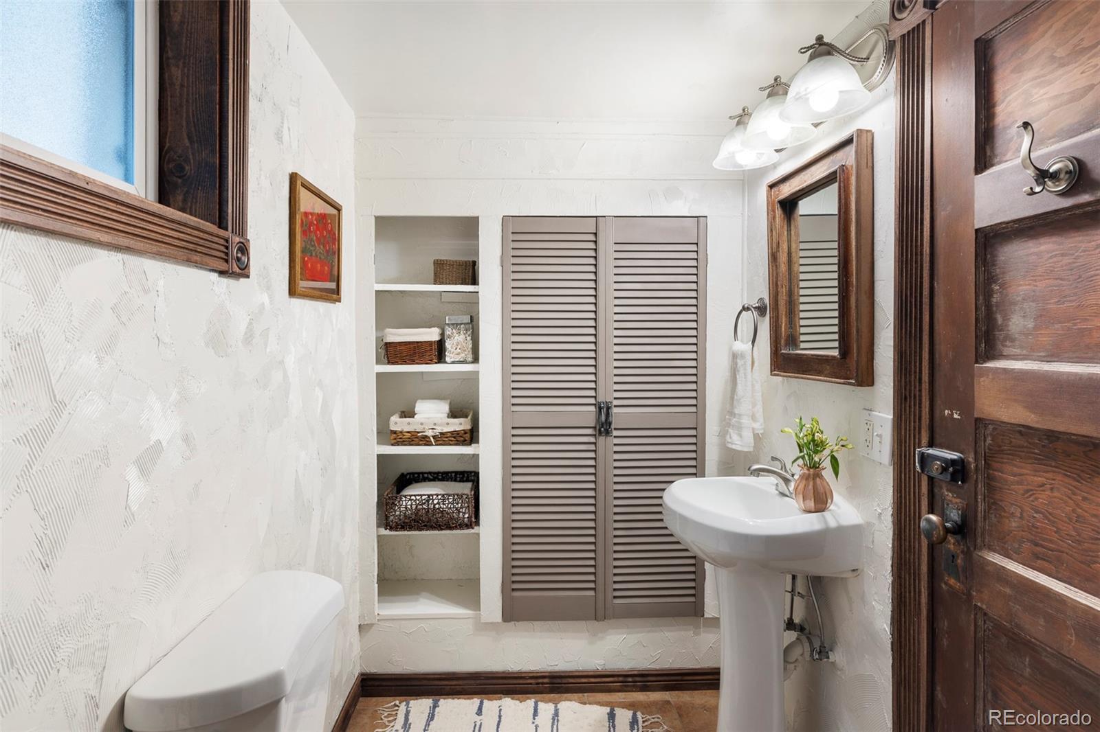MLS Image #21 for 917  cook street,denver, Colorado