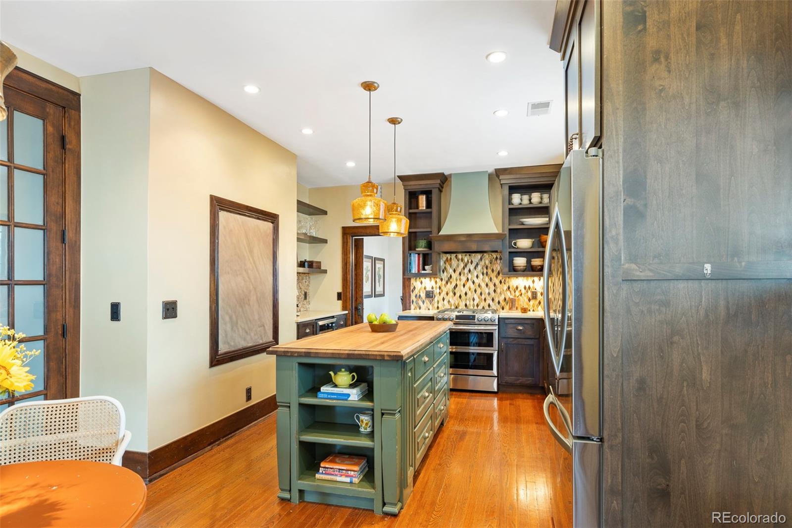 MLS Image #8 for 917  cook street,denver, Colorado