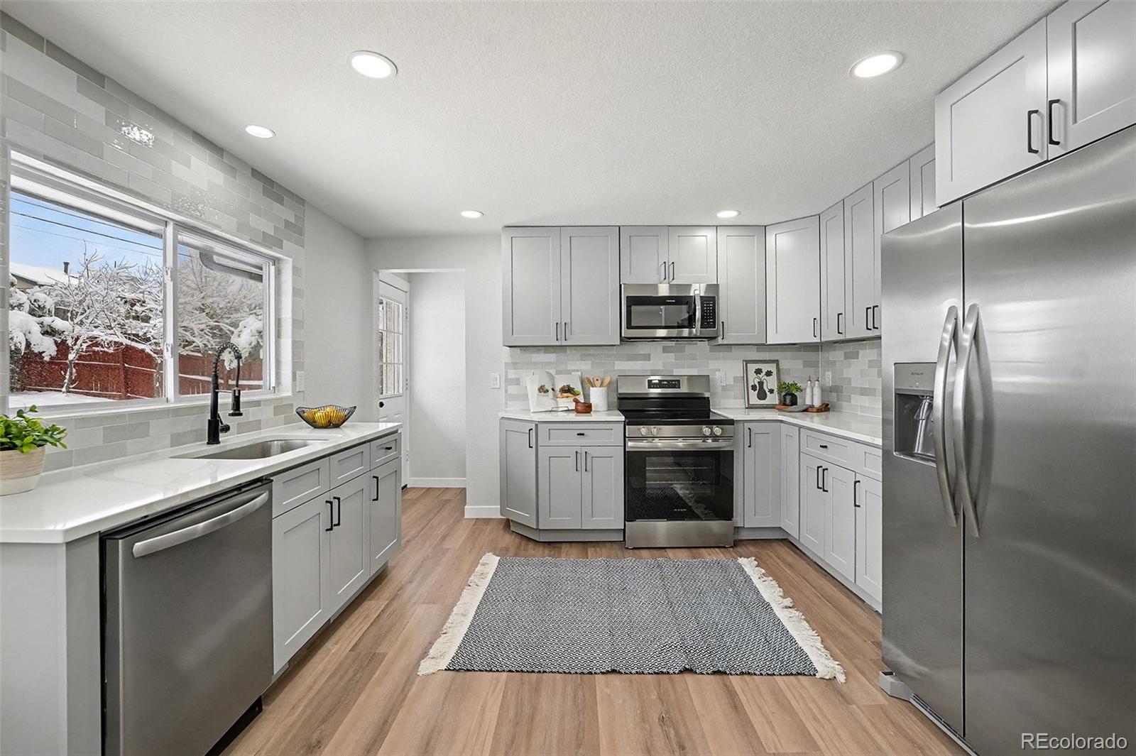 MLS Image #14 for 6552  harlan street,arvada, Colorado