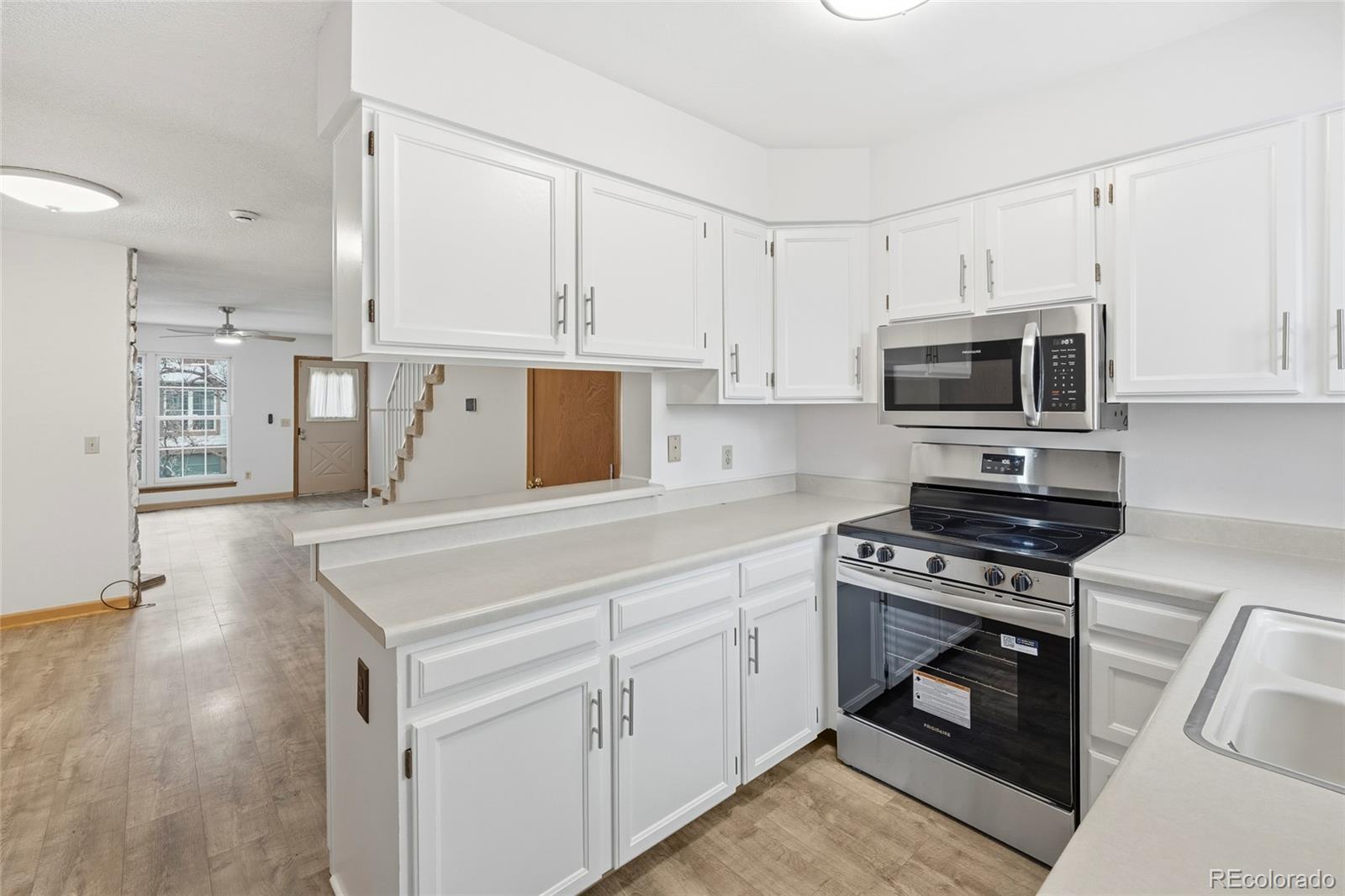 MLS Image #12 for 1811 s quebec way,denver, Colorado
