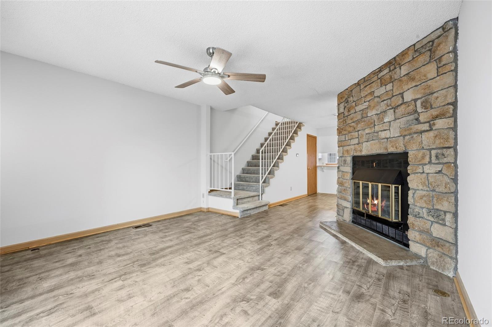 MLS Image #5 for 1811 s quebec way,denver, Colorado
