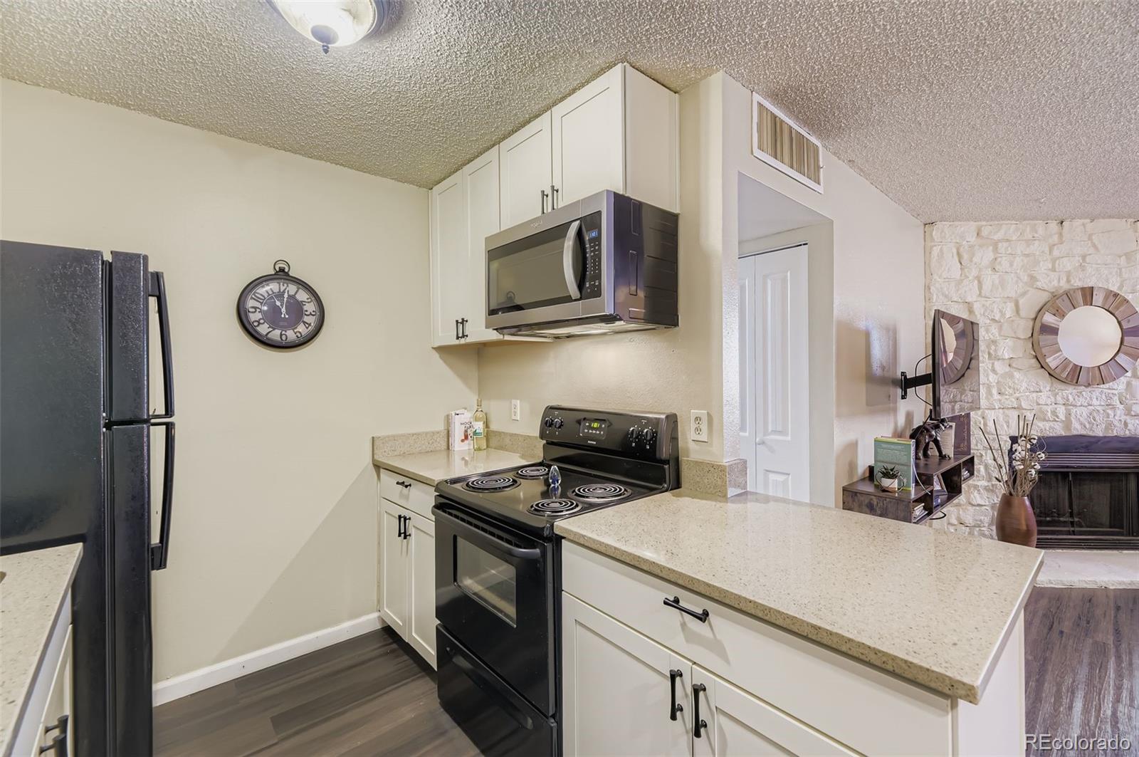 MLS Image #8 for 3100 s federal boulevard,denver, Colorado