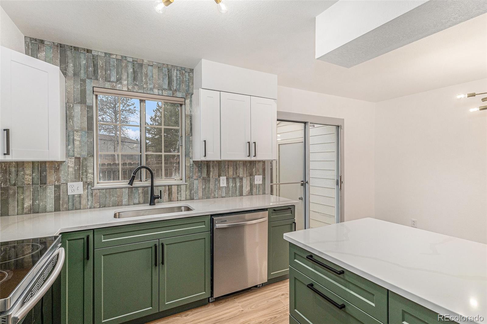 MLS Image #2 for 1649 s ivory circle,aurora, Colorado
