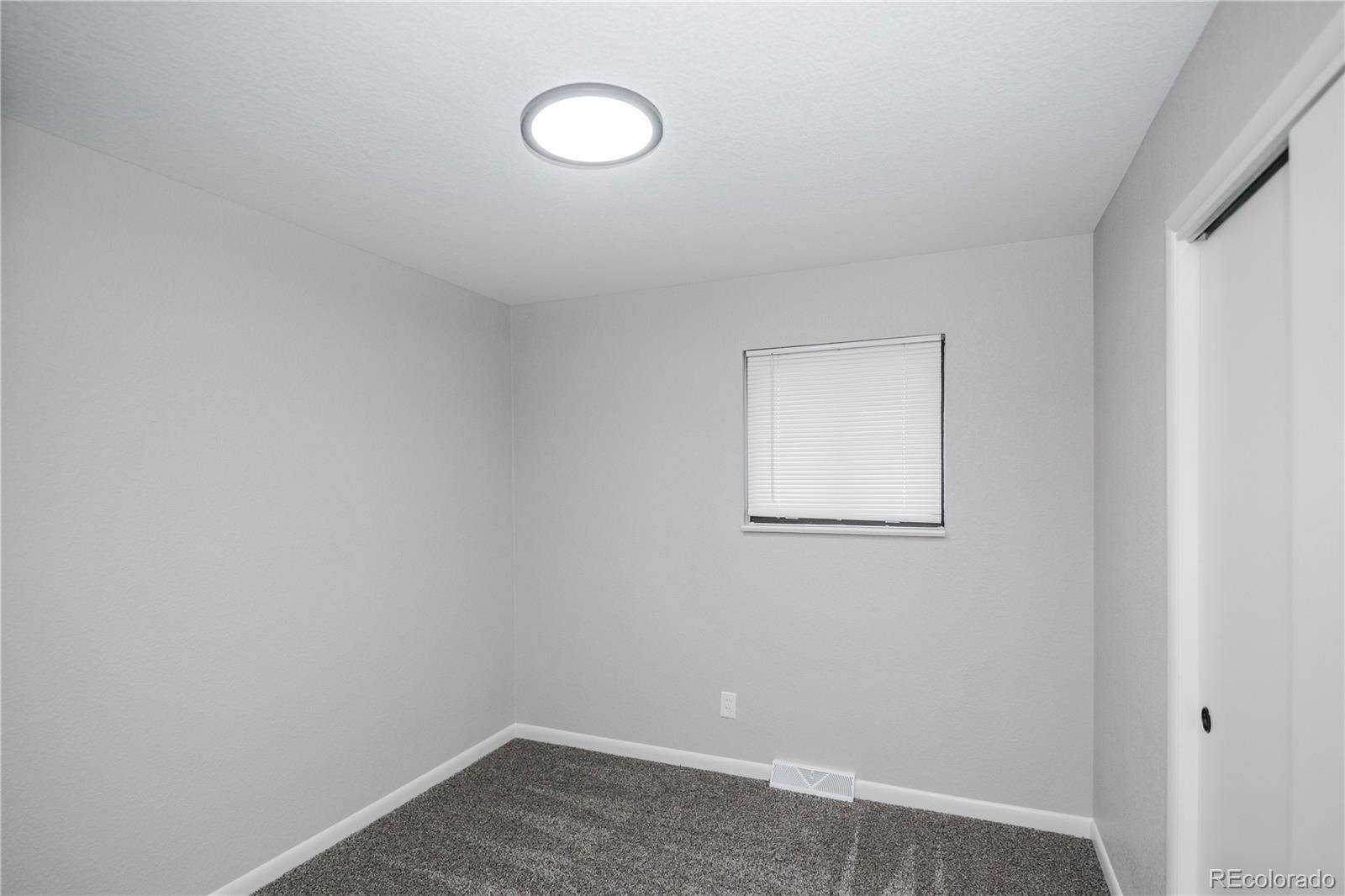 MLS Image #13 for 820  drake street,denver, Colorado