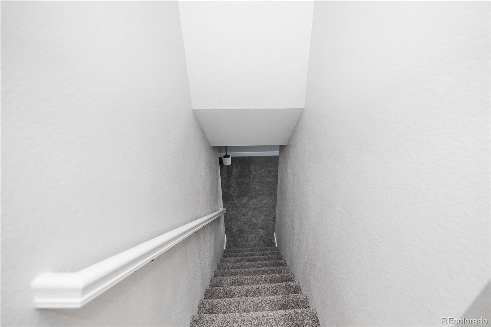 MLS Image #20 for 820  drake street,denver, Colorado