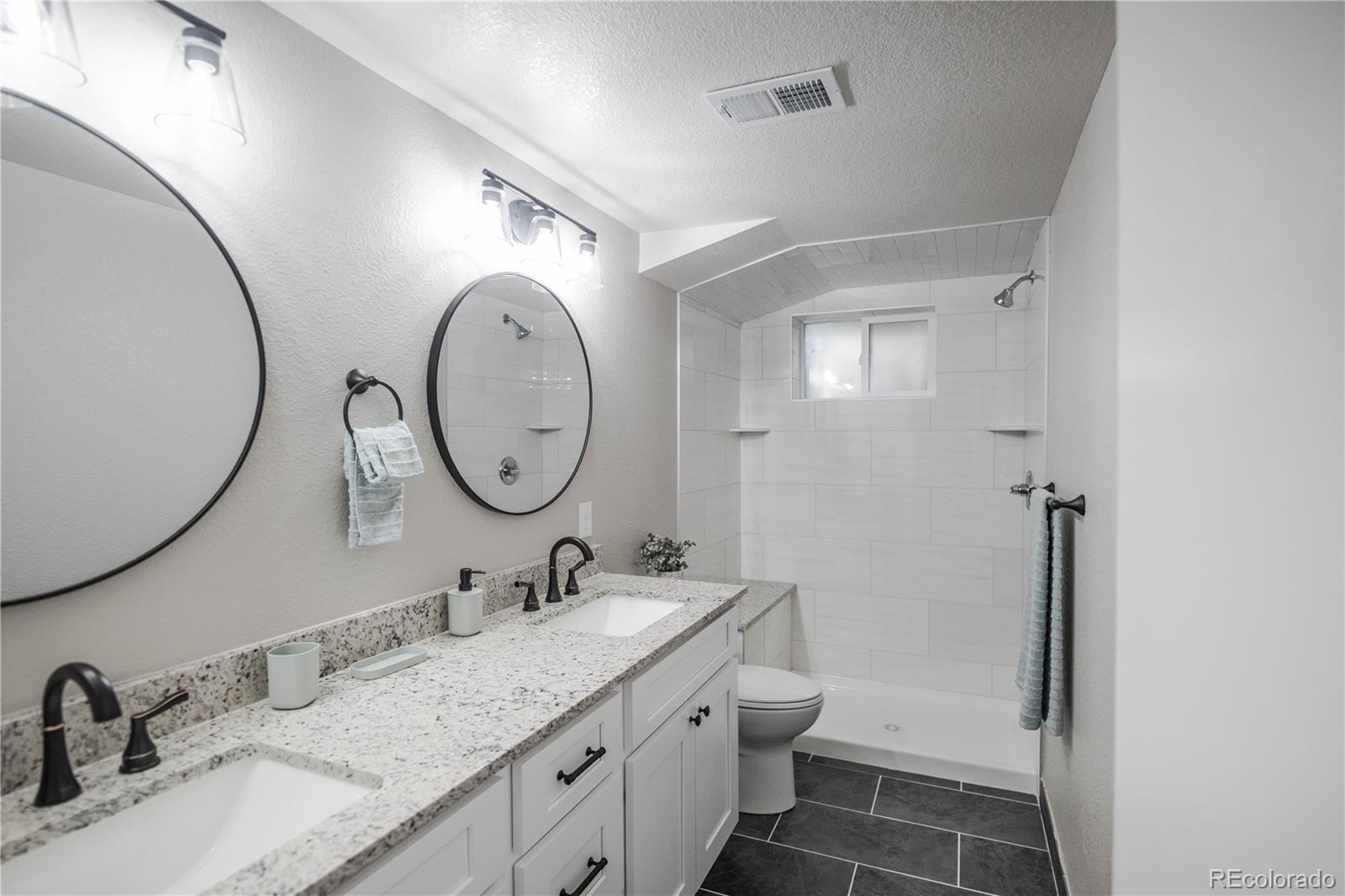 MLS Image #25 for 820  drake street,denver, Colorado