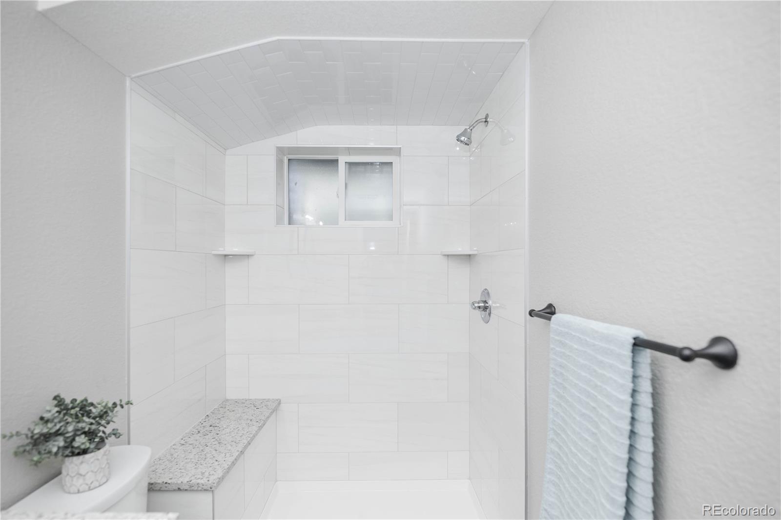 MLS Image #26 for 820  drake street,denver, Colorado