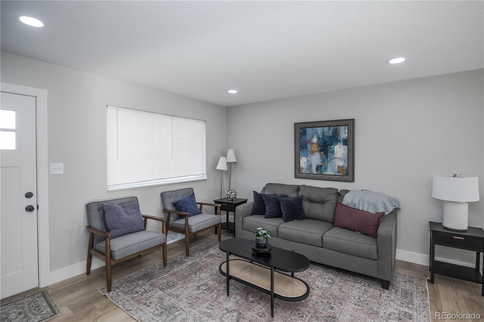 MLS Image #4 for 820  drake street,denver, Colorado